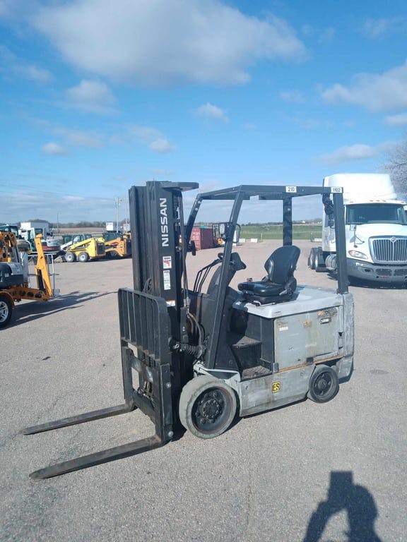 2008 Nissan BXC60 - Electric Forklift