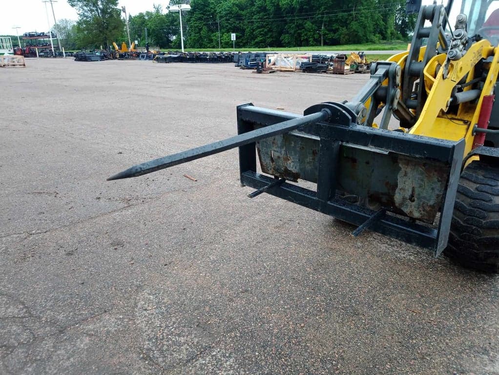 Skid Attachment - Hay Spear - *NEW*