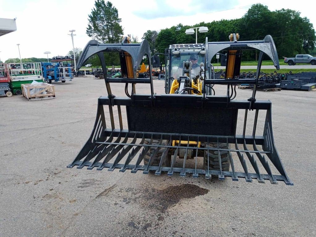 Skid Attachment - 72" Skeleton Grapple - *NEW*