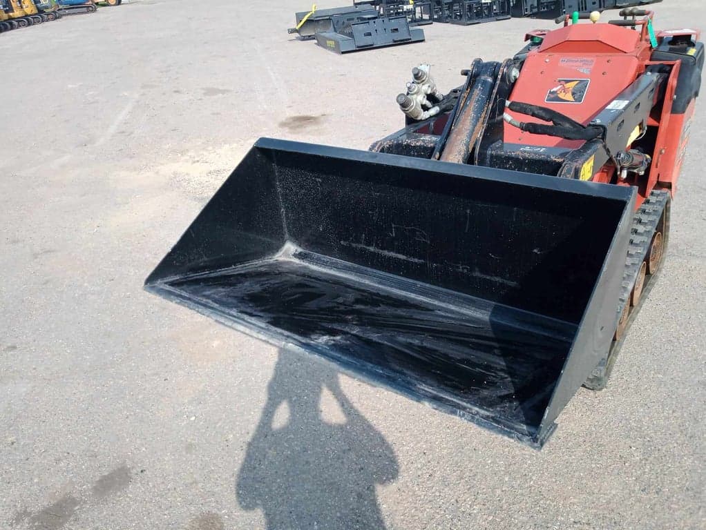 Mini Skid Attachment - 42" Low Profile Bucket *NEW*