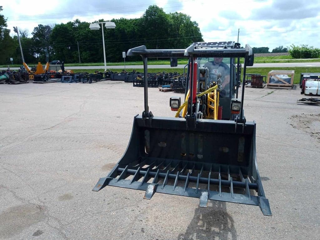 Skid Attachment - 48" HD Rock Grapple w/ Teeth - *NEW*