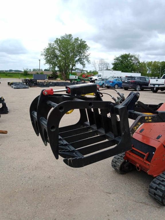 Mini Skid Attachment - 36" Root Grapple - *NEW*
