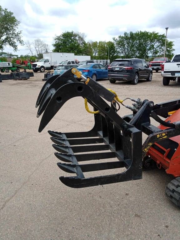 Mini Skid Attachment - 42" E-Series Root Grapple - *NEW*