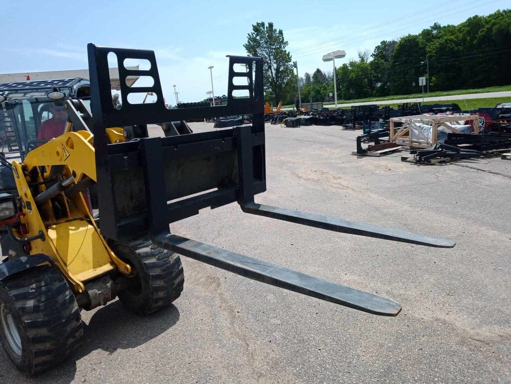 Skid Attachment - Walkthrough Fork Frame w/ 48" Forks - *NEW*