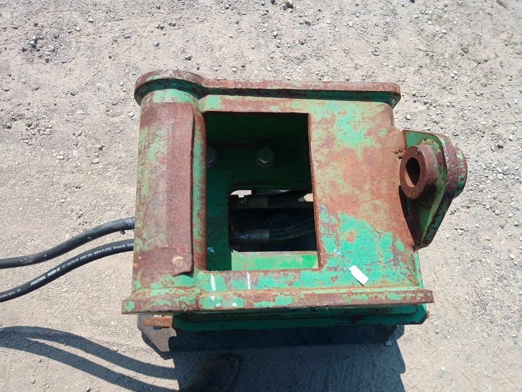 OKADA OAC200 23" Vibratory Plate Compactor