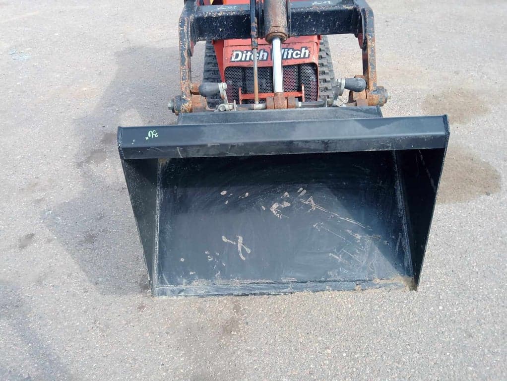 Mini Skid Attachment - 36" Low Profile Bucket - *NEW*