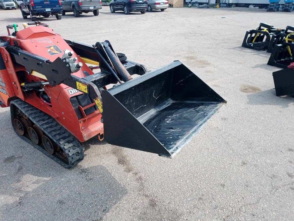 Mini Skid Attachment - 36" Low Profile Bucket - *NEW*