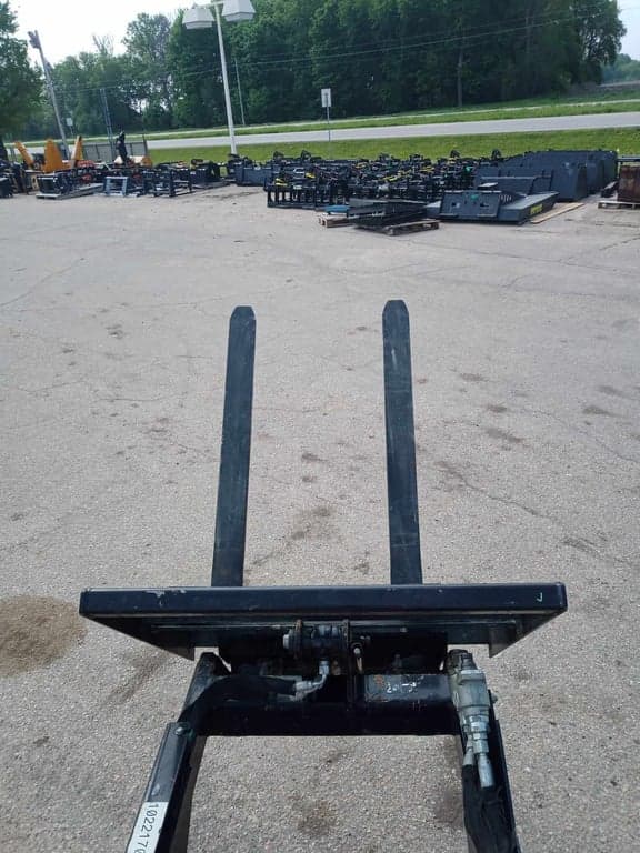 Mini Skid Attachment - 42" Fork Set - *NEW*