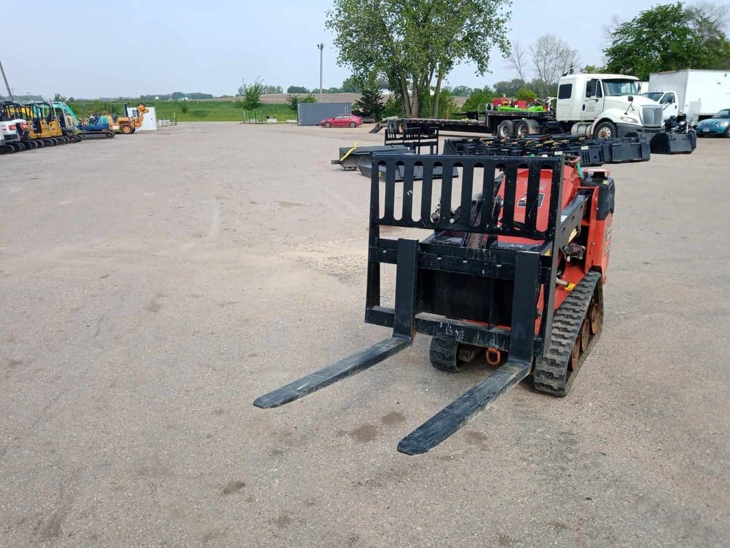 Mini Skid Attachment - 42" Fork Set - *NEW*