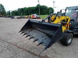 Skid Attachment - 72" Low Profile Bucket w/Teeth - *NEW* Skid Attachment - 72" Low Profile Bucket w/Teeth - *NEW*