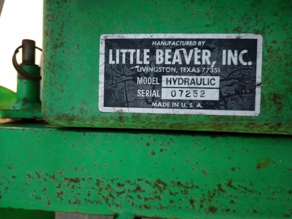 Towable Hydraulic Earth Drill - 2014 Little Beaver Towable Hydraulic Earth Drill - 2014 Little Beaver