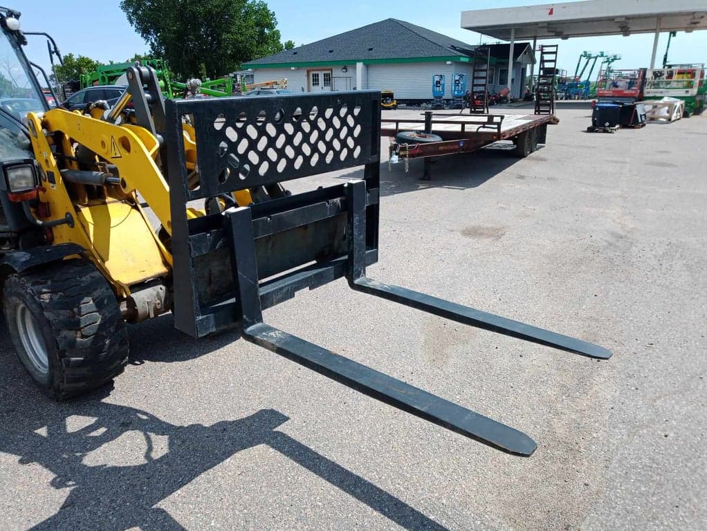 Skid Attachment - Fork Frame w/48" Forks - *NEW*