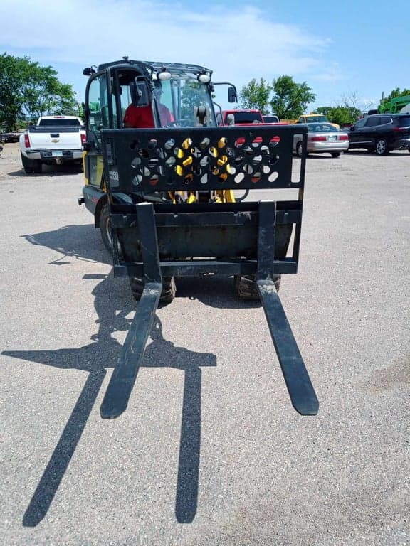 Skid Attachment - Fork Frame w/48" Forks - *NEW*